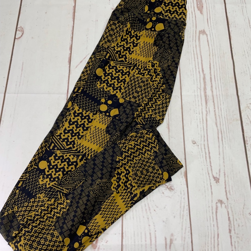 LuLaRoe Leggings! NWT!  Never Worn!  OS!